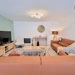 Chaleureux Avec Wifi Et Grand Jardin, Pres De Disneyland - Fr-1-532-22 *