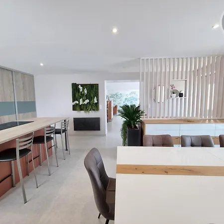 Chaleureux Avec Wifi Et Grand Jardin, Pres De Disneyland - Fr-1-532-22 * Viels-Maisons