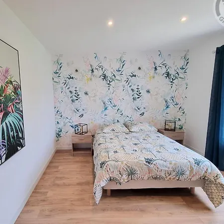 Chaleureux Avec Wifi Et Grand Jardin, Pres De Disneyland - Fr-1-532-22 Viels-Maisons