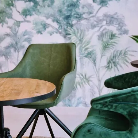 Chaleureux Avec Wifi Et Grand Jardin, Pres De Disneyland - Fr-1-532-22 Nyaraló