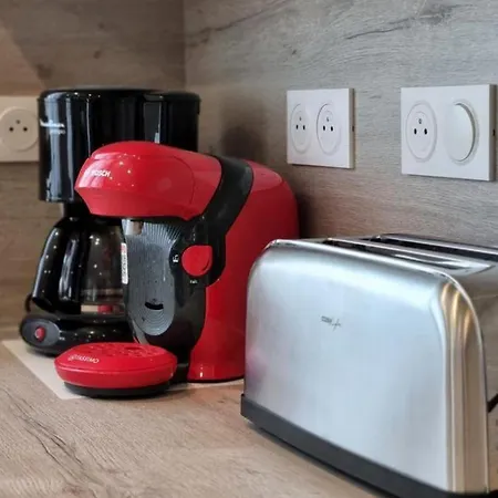 Nyaraló Chaleureux Avec Wifi Et Grand Jardin, Pres De Disneyland - Fr-1-532-22