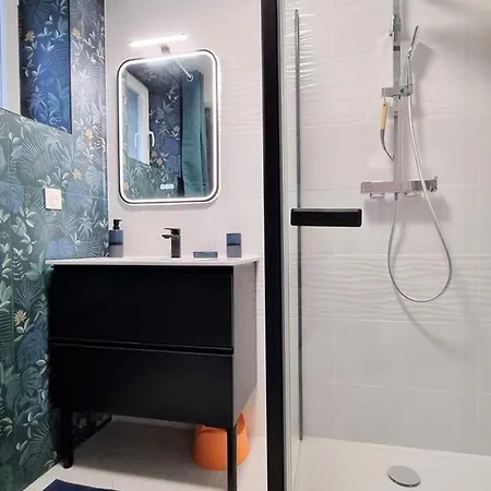 Chaleureux Avec Wifi Et Grand Jardin, Pres De Disneyland - Fr-1-532-22 Nyaraló *